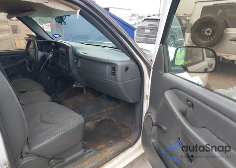 2007 Chevrolet Silverado 1500 Classic Work Truck z USA, uszkodzony, nr VIN 1GCEC14X57Z188241